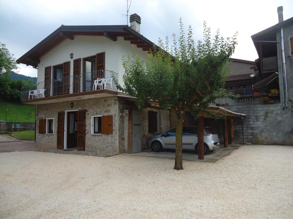 Casa Vittoria V1 Apartment Crone Екстериор снимка